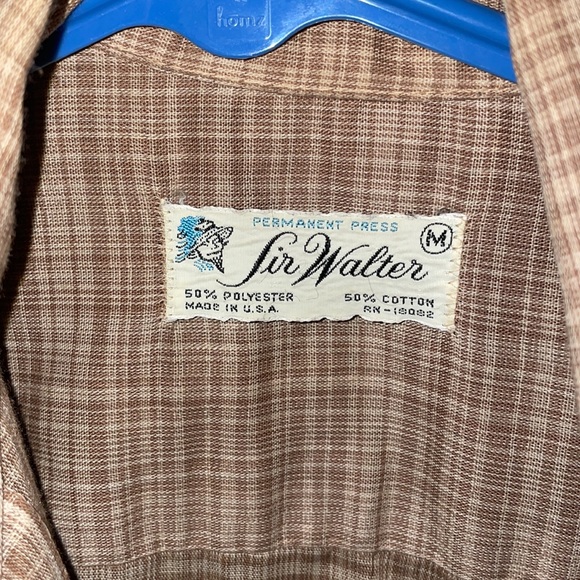 Short sleeve retro button down shirt. Tan with check pattern. Medium poly cotton - Picture 2 of 4